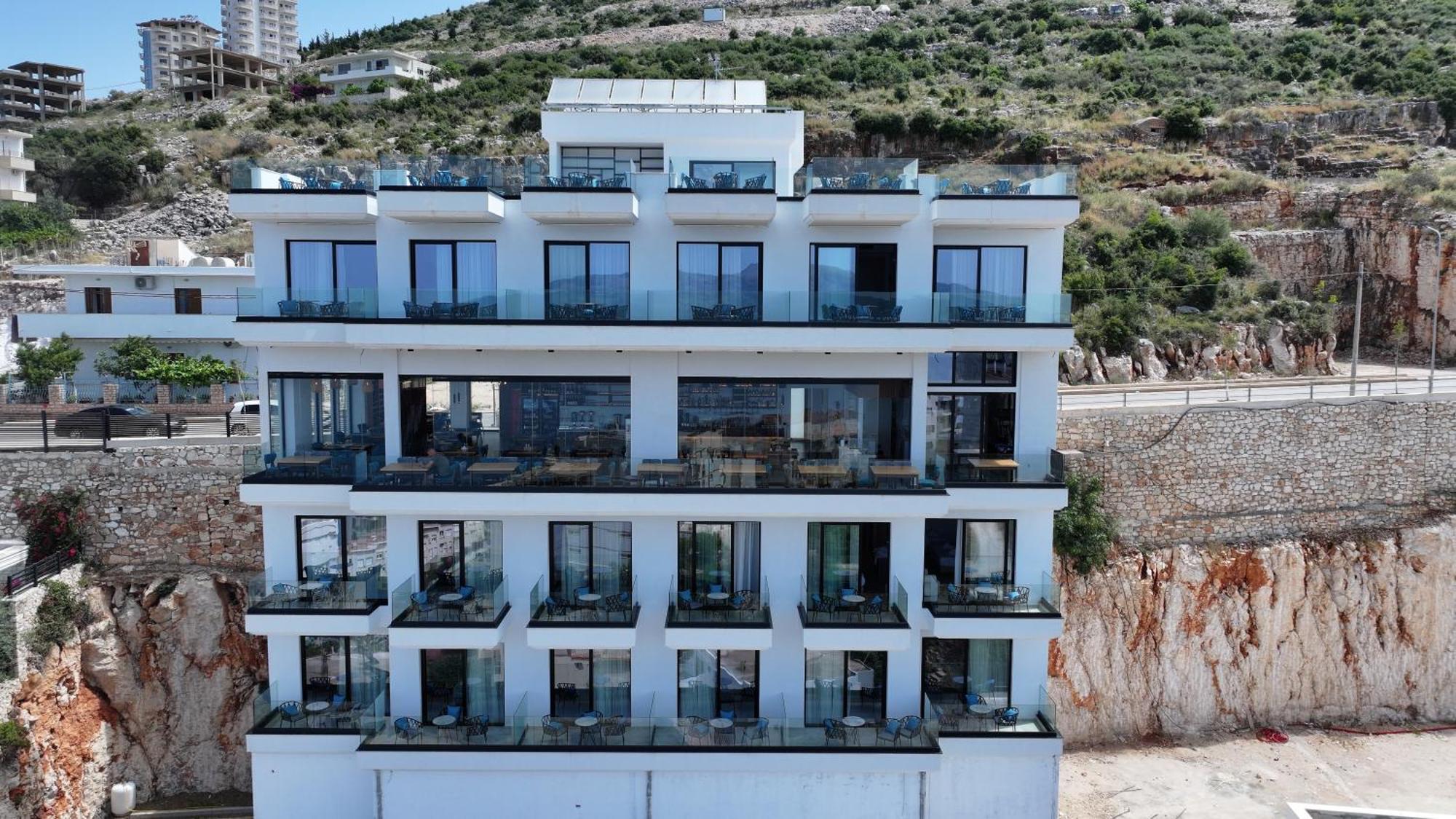 Litan Hotel Саранде Екстериор снимка