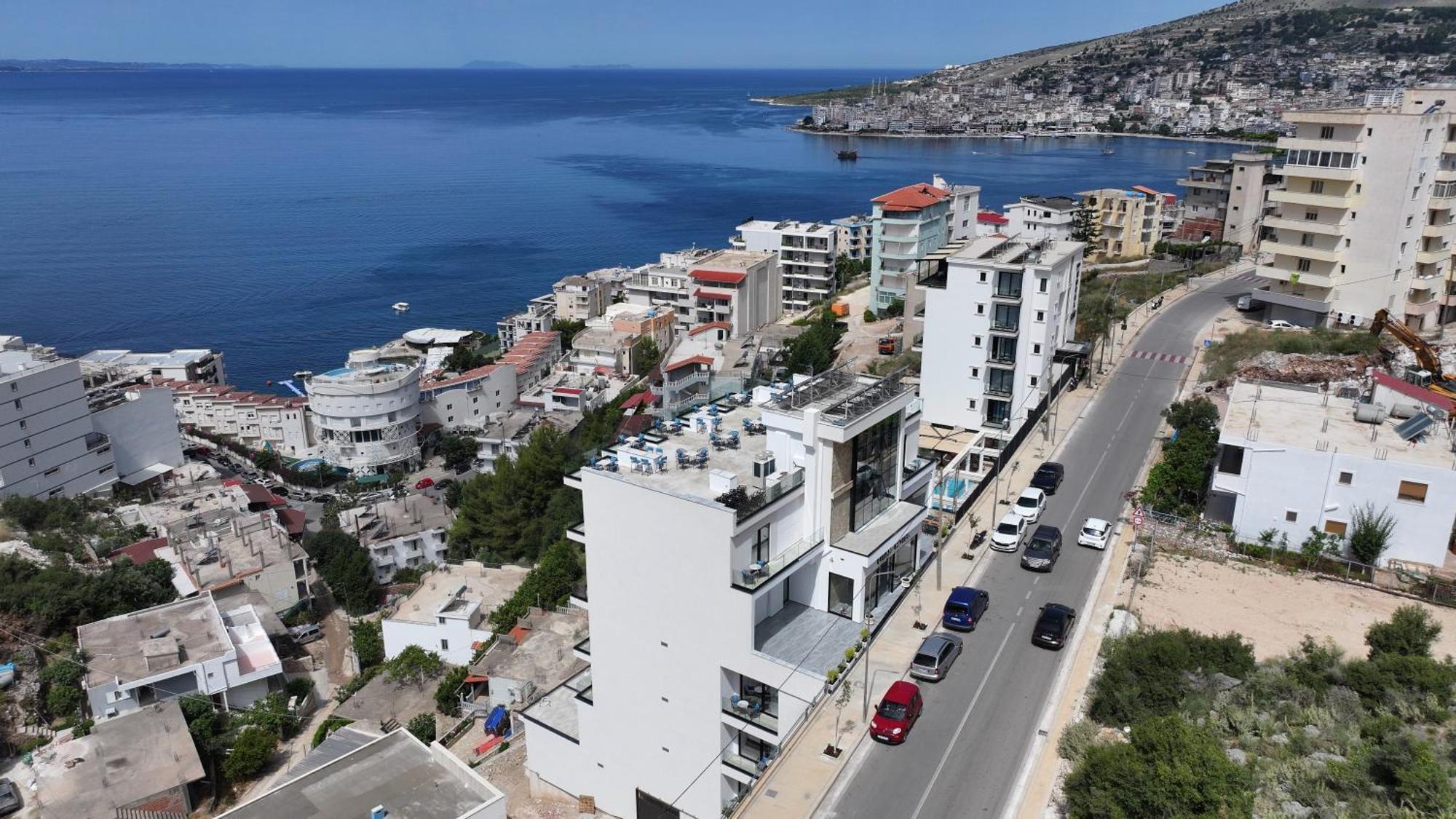 Litan Hotel Саранде Екстериор снимка