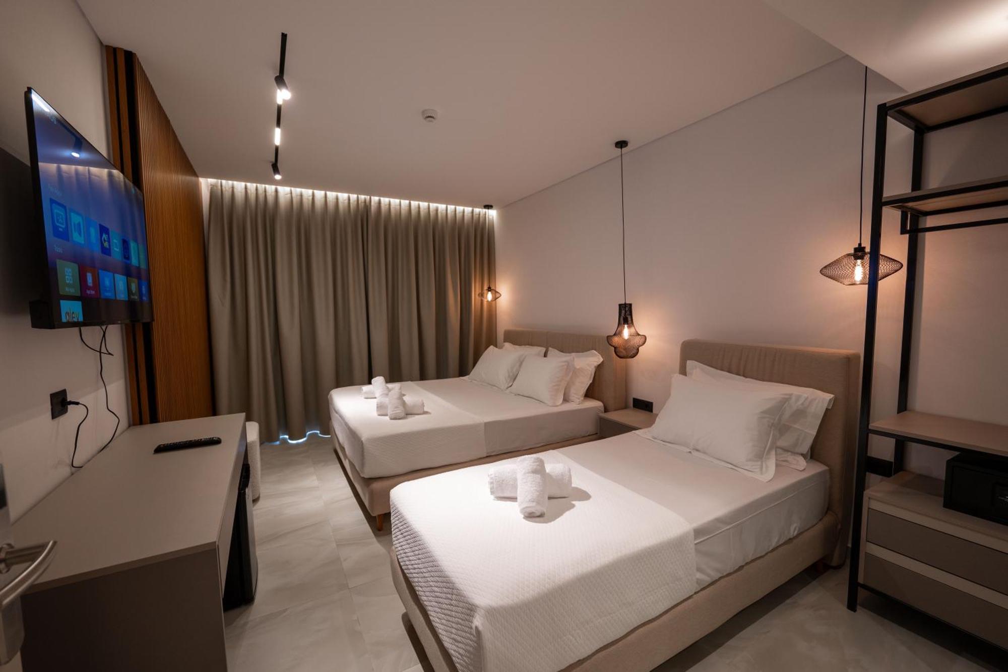 Litan Hotel Саранде Екстериор снимка