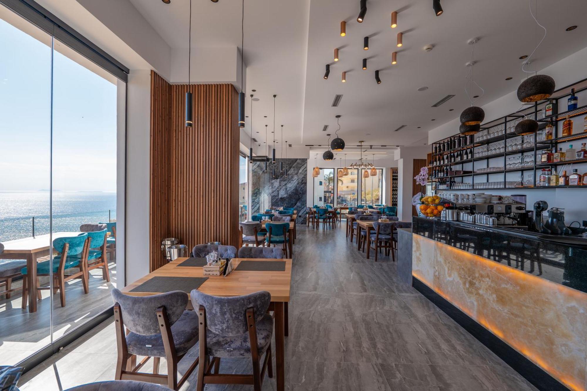 Litan Hotel Саранде Екстериор снимка