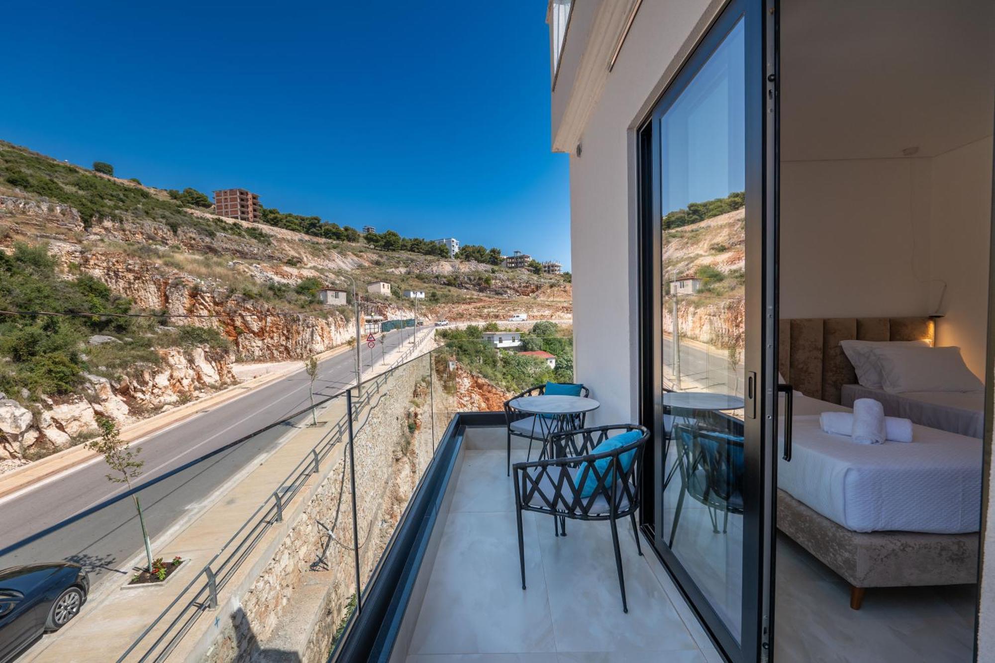 Litan Hotel Саранде Екстериор снимка