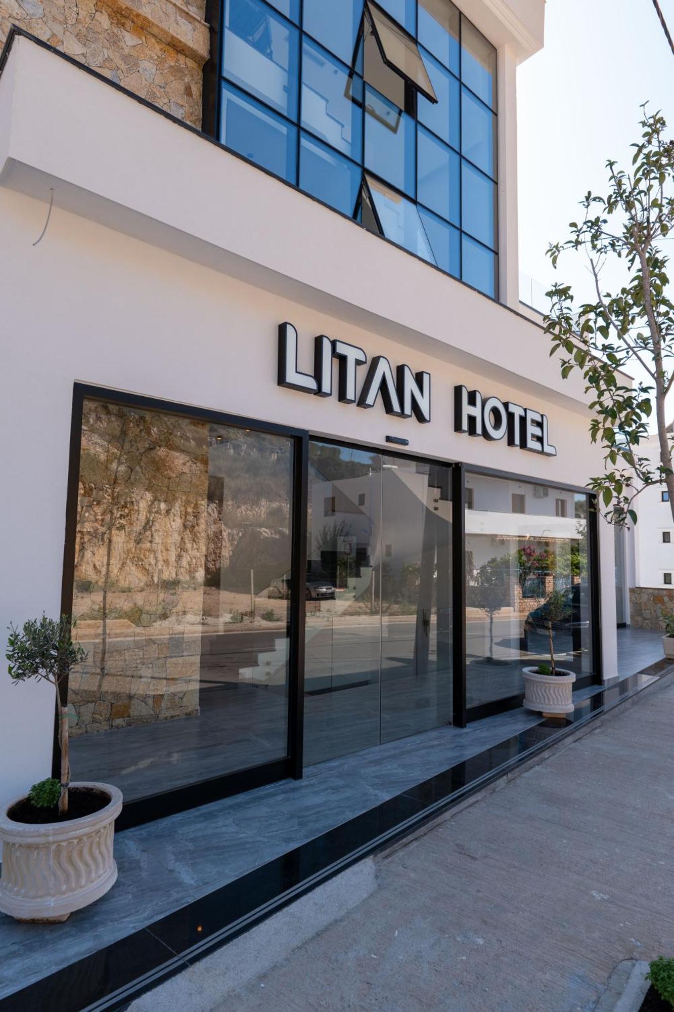 Litan Hotel Саранде Екстериор снимка