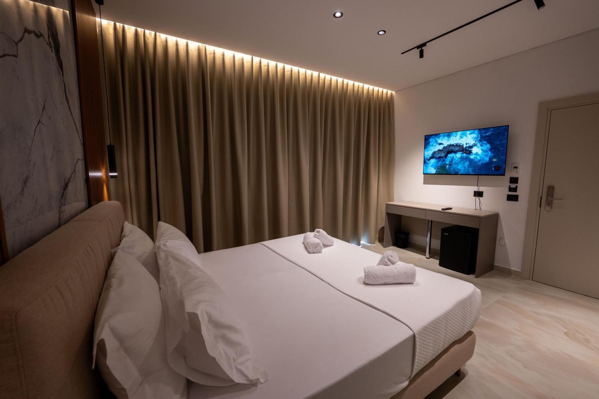 Litan Hotel Саранде Екстериор снимка