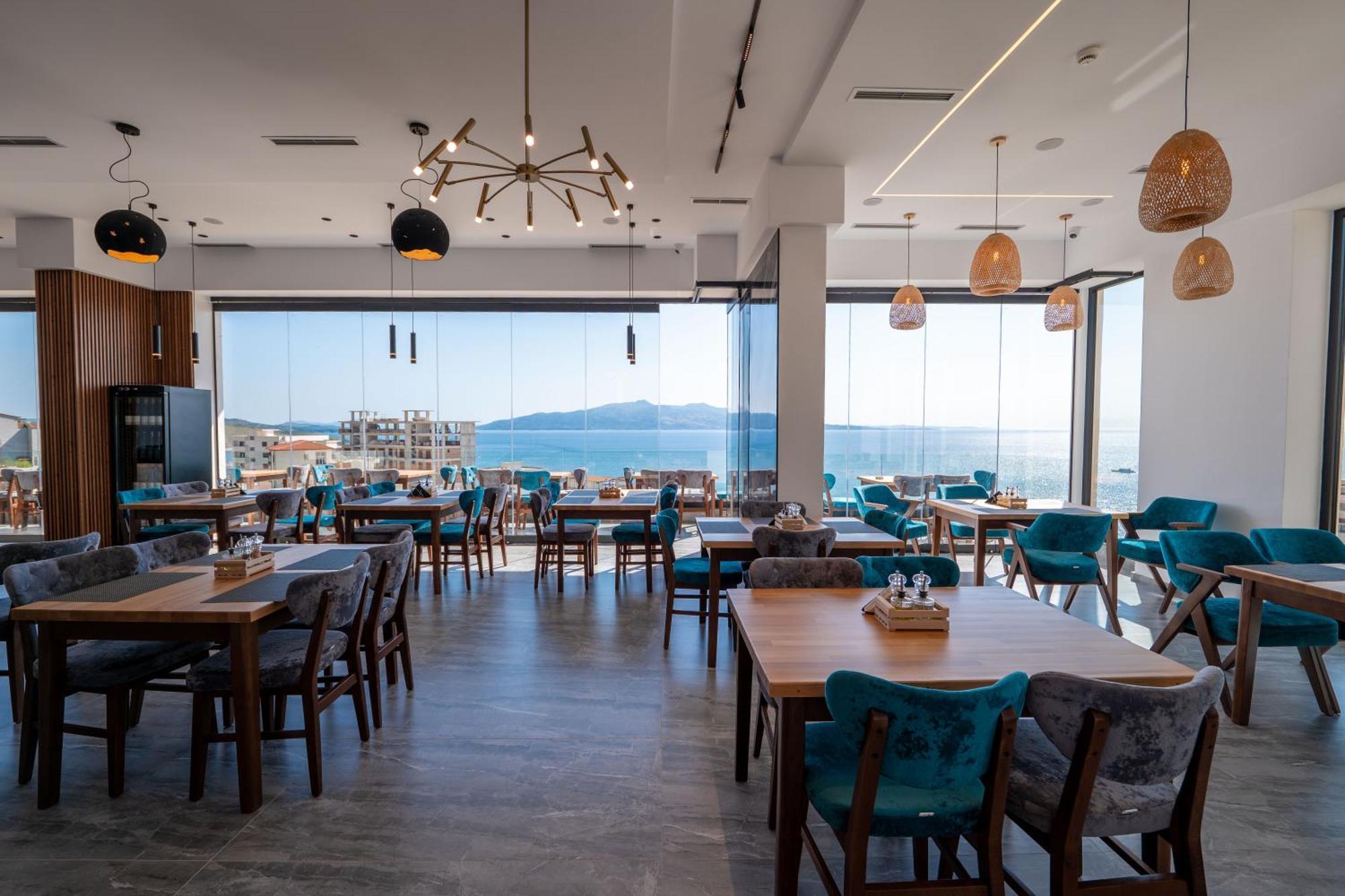Litan Hotel Саранде Екстериор снимка