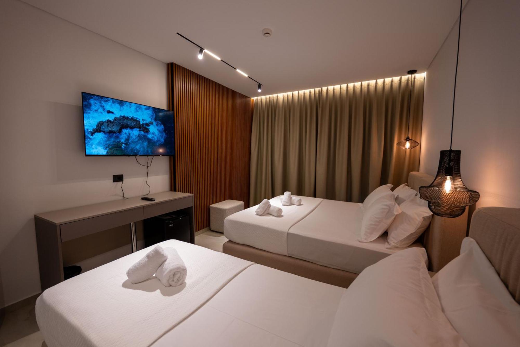 Litan Hotel Саранде Екстериор снимка