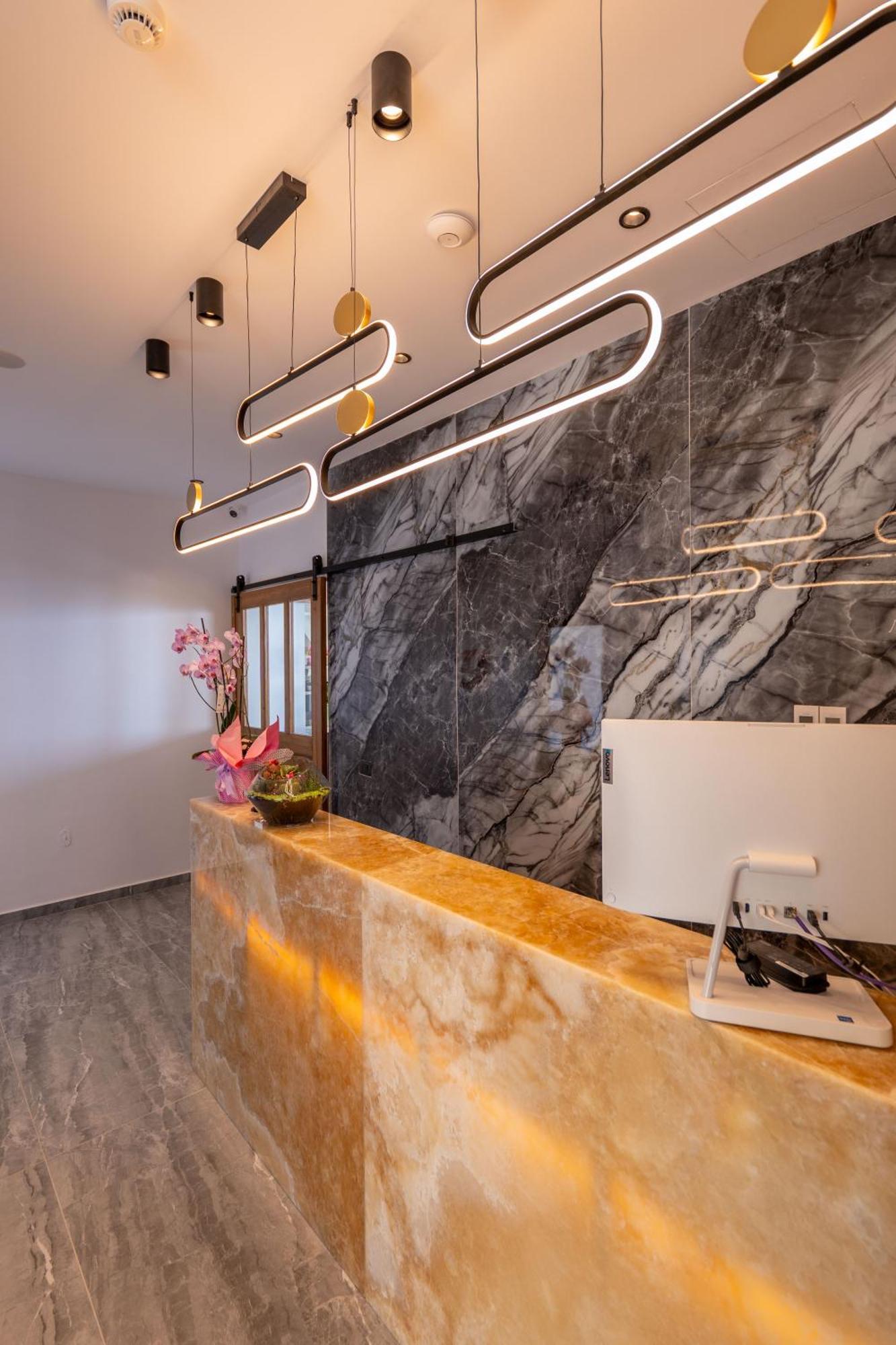 Litan Hotel Саранде Екстериор снимка