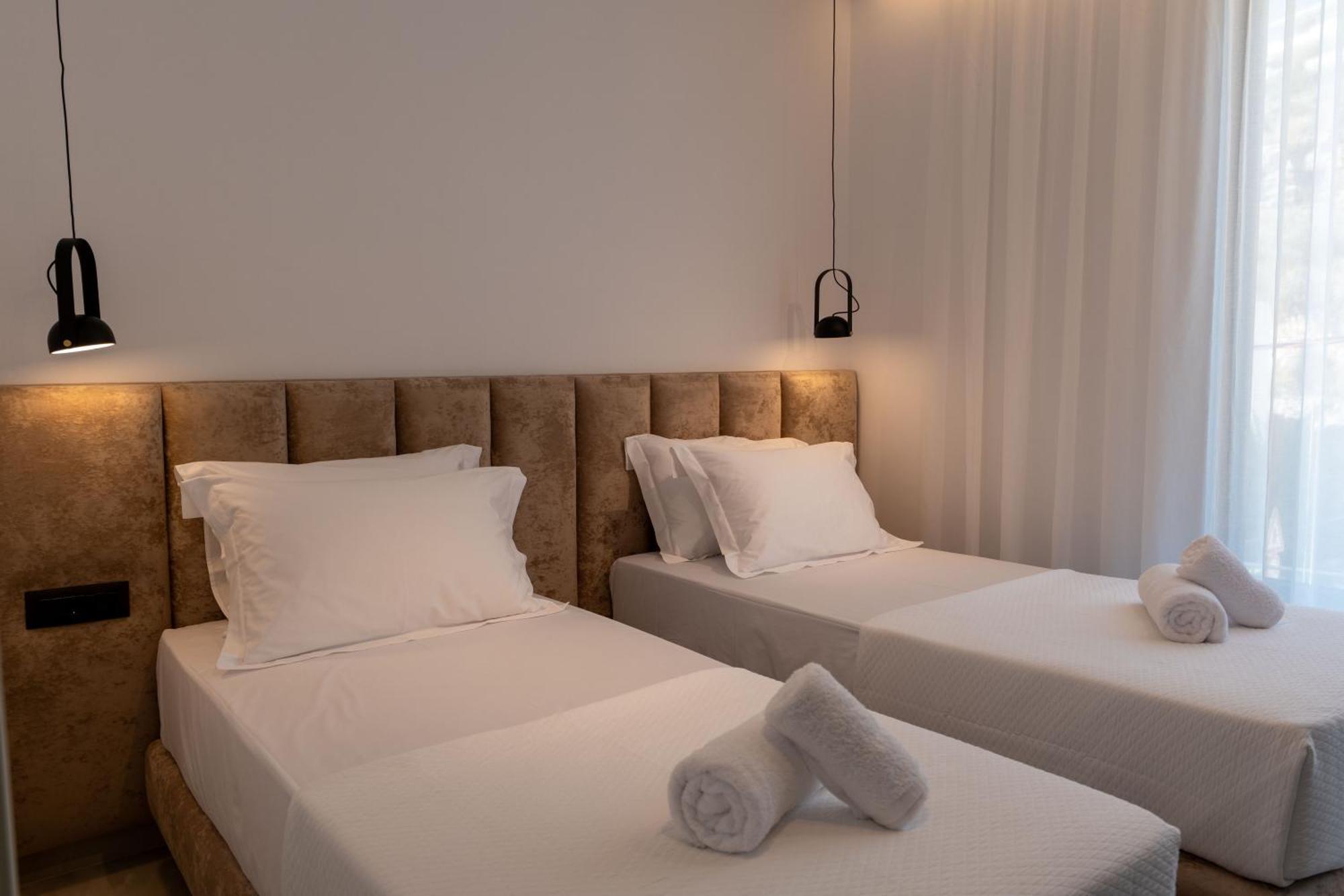 Litan Hotel Саранде Екстериор снимка