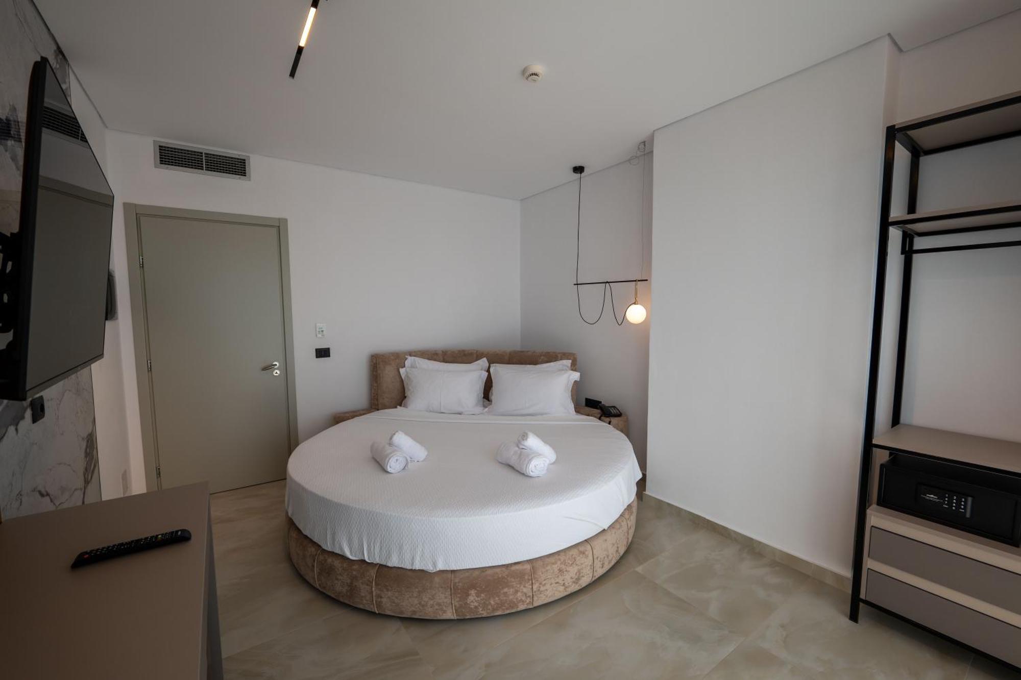 Litan Hotel Саранде Екстериор снимка