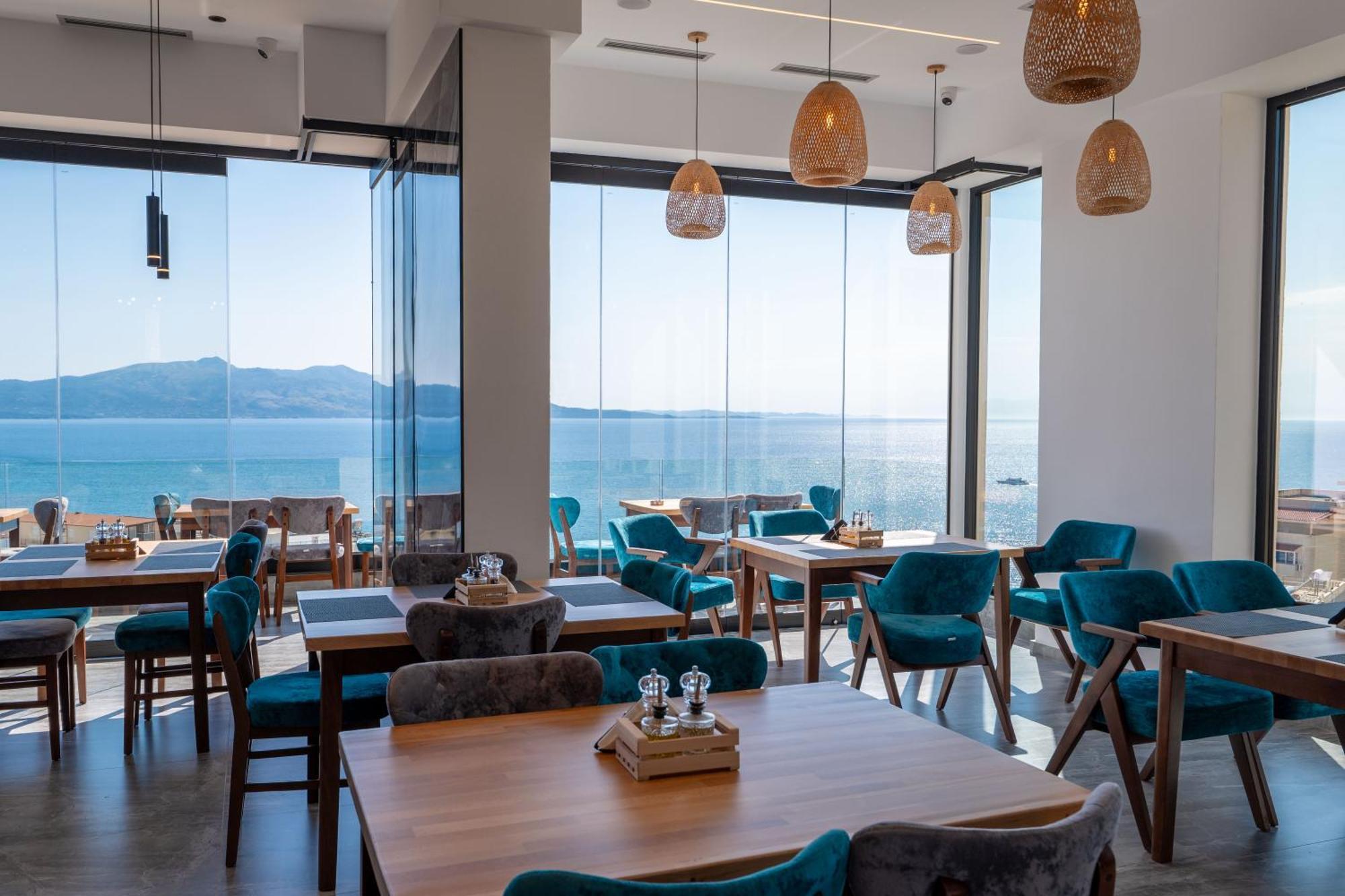 Litan Hotel Саранде Екстериор снимка