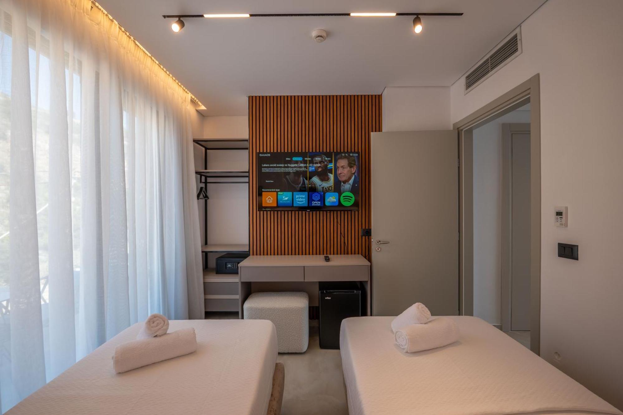 Litan Hotel Саранде Екстериор снимка