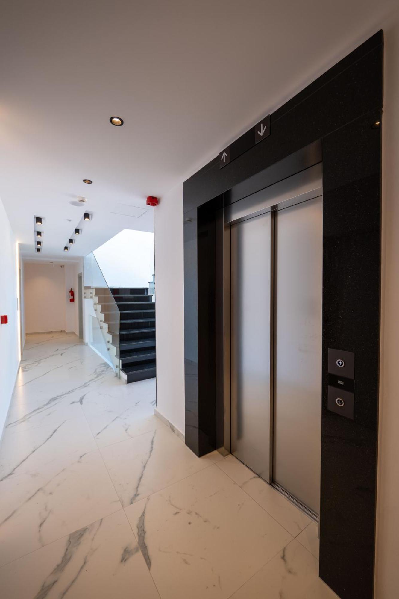 Litan Hotel Саранде Екстериор снимка